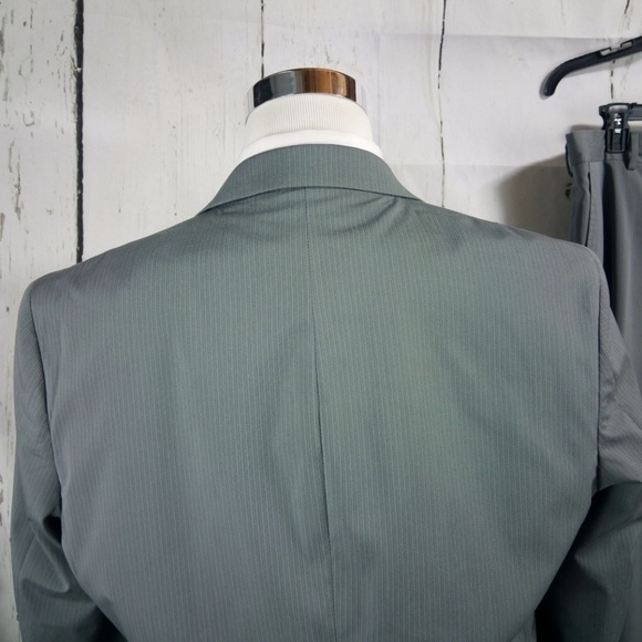 Jones New York 44L 2 Button Gray Striped 2pc Suit - Picture 4 of 8